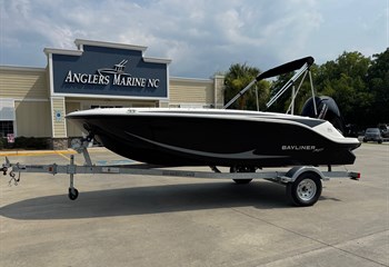 2024 Bayliner M17  Boat
